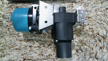 Load image into Gallery viewer, HONEYWELL12CX200 EXPLOSION PROOF MICRO SWITCH W/SWAGELOK 133SR SPR RET-FREE SHIP
