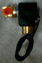 Load image into Gallery viewer, PARKER 7121KBN2QV00N0C111P3 SKINNER VALVE 1/4" NPT 120PSI 10W -FREE SHIPPING