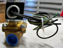 Load image into Gallery viewer, PARKER SCHRADER BELLOWS 12F23C2148ACF4C01 0.75" NC COMPLETE 2WAY SOL VALVE *FS*