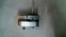 Load image into Gallery viewer, ROBERTSHAW CONTROLS CO. 33-333 EVAPORATOR FAN MOTOR 120V 60HZ 0.4A -FREE SHIP