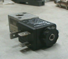 Load image into Gallery viewer, ARO/INGERSOLL RAND CAT33S-000-N CAT SER VALVE & NASS MAGNET 8-22 / TYPE 0537 *FS