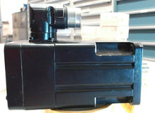 Load image into Gallery viewer, AB ROCKWELL MPL-B220T-VJ42AA SERA SERVO MOTOR KINETIX 400V 6000RPM SHAFT KEY *FS