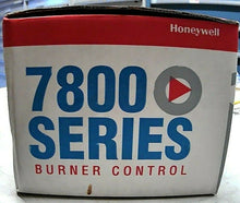 Load image into Gallery viewer, HONEYWELL RM7890A1015 ON-OFF AUTO PRIMARY CONTRL INTERMITTENT PILOT 120VAC *FSHP