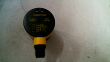 Load image into Gallery viewer, BANNER T30RW3FF200Q1 EZ BEAM T30 200MM 20-250VAC DARK OPERATE 4PIN -FREE SHIP