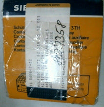 Load image into Gallery viewer, SIEMENS 3TH82 62-0AK1 CONTACTOR 660V 2A -FREE SHIPPING