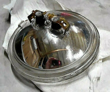 Load image into Gallery viewer, KOITO 13021 3Z1 LAMP MOTORCYCLE HEADLGHT (SB-16-12 #4438 / XJ550) 12V 50/40W *FS