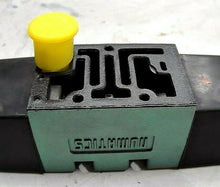 Load image into Gallery viewer, ASCO NUMATICS 152SS400M000061 / 225-372B SOLENOID VALVE / COIL *FREE SHIPPING*