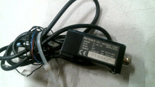 Load image into Gallery viewer, KEYENCE FS2-60P FIBER OPTIC SENSOR AMPLIFIER 9144429 12-24VDC -FREE SHIPPING