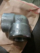 Load image into Gallery viewer, (Lot of 10) 3/4" FNPT Black Forged Steel 90 Degree Elbow, 1MMU5