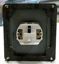 Load image into Gallery viewer, AB ROCKWELL 800T-1TB SER T ENCLOSURE PUSHBUTTON STATION & 800T-H17 SER T *FRSHIP