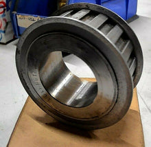 Load image into Gallery viewer, REGAL BELOIT BROWNING 18HH100 BUSHING TIMING BELT PULLEY 2.811" OD 18 TOOTH *FS*