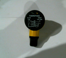 Load image into Gallery viewer, BANNER ENGINEERING T18SP6FF100Q EZ BEAM PHOTOELECTRIC PROXIMITY SENSOR -FREESHIP