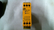 Load image into Gallery viewer, PILZ PZE X4V SAFETY E-STOP RELAY 774580 24 VDC 2W 240VAC 5A -FREE SHIPPING
