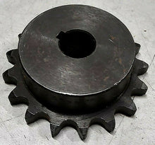 Load image into Gallery viewer, US TSUBAKI MARTIN 40B17F5/8 SINGLE 40 ROLLERCHAIN 17T 5/8" BORE 3/16" KEYWAY *FS