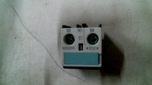 Load image into Gallery viewer, SIEMENS 3RH1911-1AA10 AUXILIARY CONTACT BLOCK SIZE S00 10A 240V -FREE SHIPPING