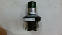 Load image into Gallery viewer, ALLEN BRADLEY 800T-QB24G GREEN PUSHBUTTON MOMENTARY W/CONTACT SER.T -FREE SHIP