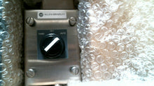 Load image into Gallery viewer, ALLEN BRADLEY 800RR3HA4TL 3POS. SEL.SWITCH BOOTLESS HAND OFF AUTO SER.A-FREESHIP