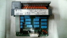 Load image into Gallery viewer, ALLEN BRADLEY 1746-0W16 SLC 500 OUTPUT MODULE SDER.C -FREE SHIPPING