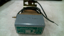 Load image into Gallery viewer, BASO PENN CONTROLS V11HAA-100 AIR VALVE 30PSI 120V 60HZ 6W -FREE SHIPPING