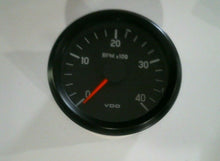 Load image into Gallery viewer, SIEMENS CONTINENTAL AUTOMOTIVE R0031493 TACHOMETER ASSEMBLY 24V -FREE SHIPPING