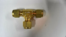 Load image into Gallery viewer, SWAGELOK B-400-3 BRASS UNION TEE 1/4" TUBE FITTING -FREE SHIPPING