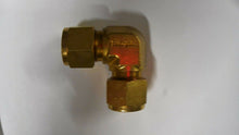 Load image into Gallery viewer, SWAGELOK B-810-9 BRASS UNION ELBOW 1/2" TUBE FITTING -FREE SHIPPING