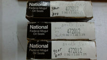 Load image into Gallery viewer, NATIONAL FEDERAL MOGUL 472012 NEEDLE LINE GEAR BOX 2.062 X 3.00 X .375 LOT/3 -FS