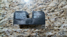 Load image into Gallery viewer, FERRAZ SHAWMUT 30322R FUSE BLOCK - FREE SHIPPING