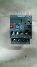 Load image into Gallery viewer, SIEMENS 3RU2116-1CB0 OVERLOAD RELAY 5A 50HZ 1NO-1NC -FREE SHIPPING
