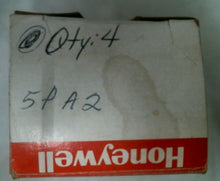 Load image into Gallery viewer, HONEYWELL 5PA2 SNAP SWITCH TERMINAL PLASTIC ENCLOSURE LOT/4 -FREE SHIPPING