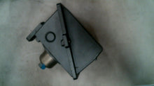 Load image into Gallery viewer, UNITED ELECTRIC CONT. H402-134 PRESSURE SWITCH 30"HGU-20PSI 15A 480VA -FREE SHIP
