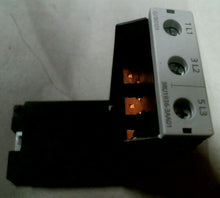 Load image into Gallery viewer, SIEMENS 3RU1936-3AA01 TERMINAL SUPPORT KIT -FREE SHIPPING
