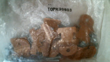 Load image into Gallery viewer, B-LINE B2026 BRONZE CONDUIT CLAMP PIPE 5/8 O.D. 10PR30803 PKG/20 -FREE SHIPPING