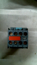 Load image into Gallery viewer, SIEMENS 3RT2016-1BB44-3MA0 CONTACTOR 9A 24VDC 3P -FREE SHIPPING