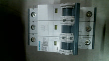 Load image into Gallery viewer, SIEMENS 5SY6316-7 C16 CIRCUIT BREAKER 16A 3P 400V C TRIP -FREE SHIPPING
