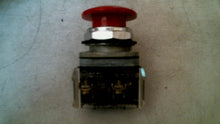 Load image into Gallery viewer, ALLEN BRADLEY 800T-D RED MUSH.PUSHBUTTON SER.N W/800T-XD2 CONTACT BLOCK-FREESHIP