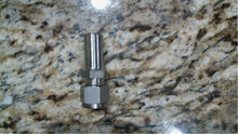 Load image into Gallery viewer, Swagelok SS-600-R-8, 3/8" TUBE, 1/2" TUBE ADAPTER- FREE SHIPPING