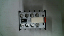 Load image into Gallery viewer, SIEMENS 3TX4440-2A AUXILIARY SWITCH BLOCK W/SCREWS 10A 240V -FREE SHIPPING