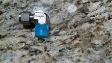Load image into Gallery viewer, Swagelok SS-400-2-4, 3/8 TUBE, 3/8 MNPT ELBOW- FREE SHIPPING
