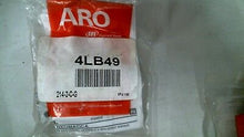 Load image into Gallery viewer, IR INGERSOLL RAND ARO 214-2-C-G PNEUMATIC VALVE 4LB49 -FREE SHIPPING
