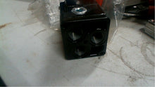 Load image into Gallery viewer, H283SS-120-A H Series Three-Way Directional Control Valve free shipping
