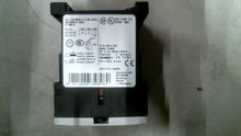 Load image into Gallery viewer, SIEMENS 3RH1131-1AK60 CONTROL RELAY SIZE S00 120VAC 4P -FREE SHIPPING
