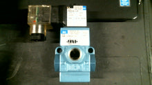 Load image into Gallery viewer, MAC VALVES 55B-12-PE-611JC SOLENOID VALVE 24VDC 150PSI -FREE SHIPPING
