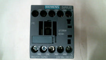 Load image into Gallery viewer, SIEMENS 3RH2131-1AP60 AUXILLARY CONTACTOR 240V, 60HZ -FREE SHIPPING
