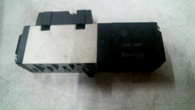 Load image into Gallery viewer, SMC NVFS2100-5FZ PNEUMATIC SOLENOID VALVE 21-26VDC 0.1-1.0MPA -FREE SHIPPING
