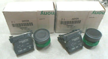 Load image into Gallery viewer, SCHNEIDER ELECTRIC XB5AA21 PUSHBUTTON 2UYZ4 230VAC 2A LOT/4 -FREE SHIPPING

