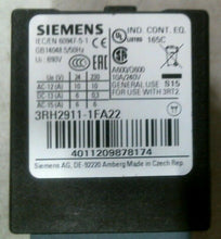 Load image into Gallery viewer, SIEMENS 3RH2911-1FA22 AUXILIARY CONTACT BLOCK 4P 10A 240V -FREE SHIPPING
