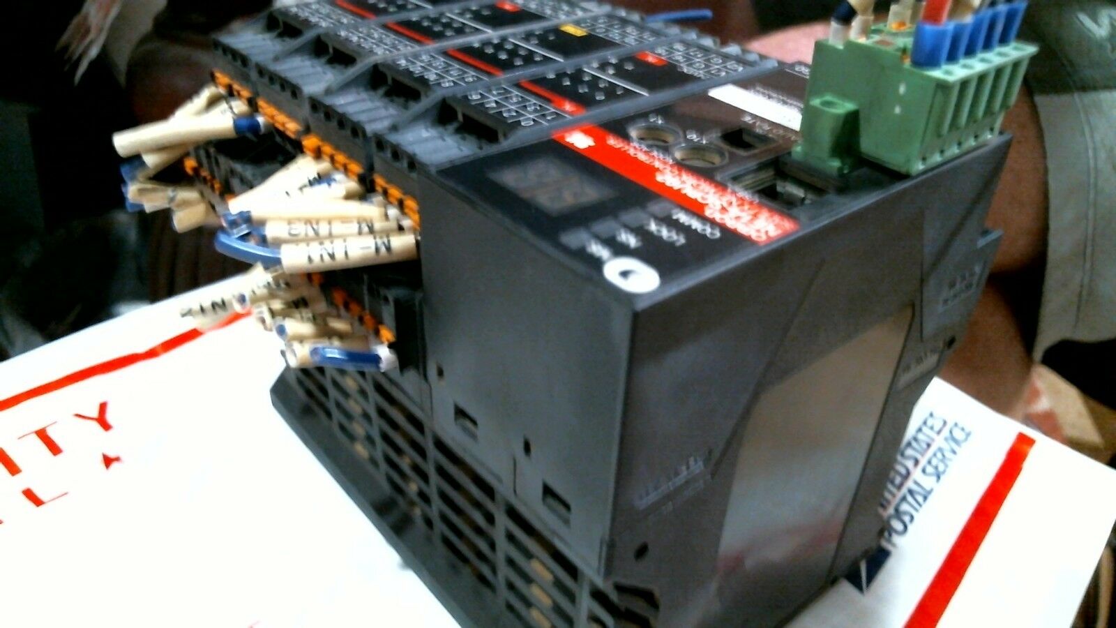 OMRON NE1A-SCPU02 SAFETY NETWORK CONTROLLER 40 INPUT 8 OUTPUT