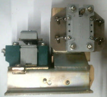 Load image into Gallery viewer, GENERAL ELECTRIC IC5182C120A6XAAX RELAY 440V 60HZ 5A 5945-01-286-4317 -FREE SHIP
