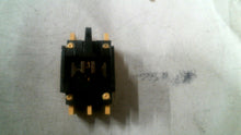 Load image into Gallery viewer, ALLEN-BRADLEY 195-FA20 ADD ON CONTACT BLOCK SER.A 600V 1.2A -FREE SHIPPING

